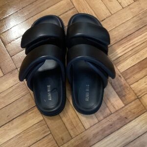 New Alias Mae Slides 9